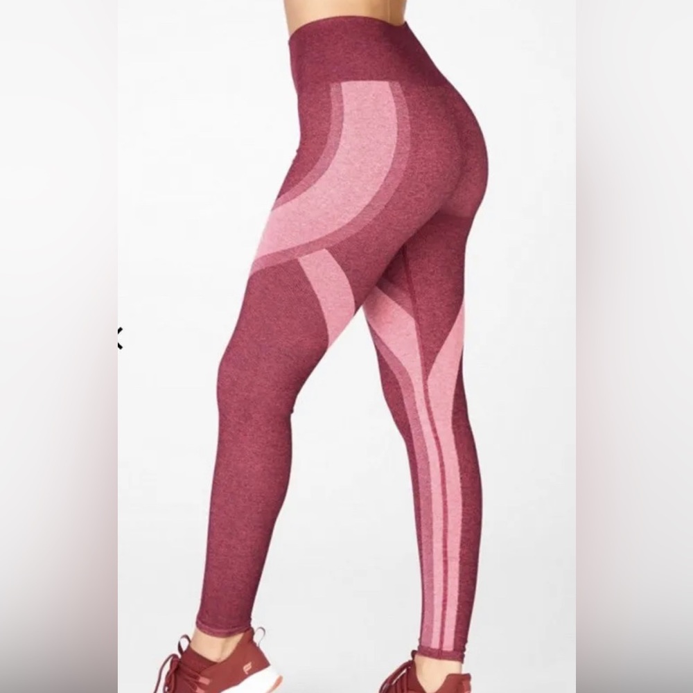 Fabletics - Seamless Swift Leggings